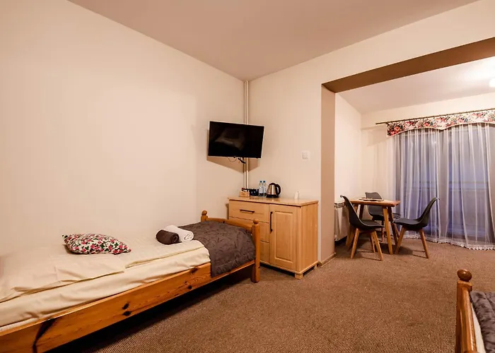 Karolina Πανσιόν