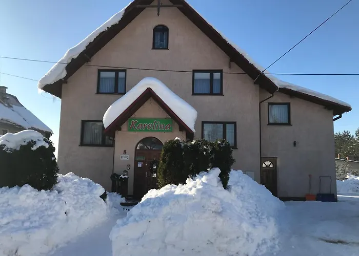 Karolina Πανσιόν 3*